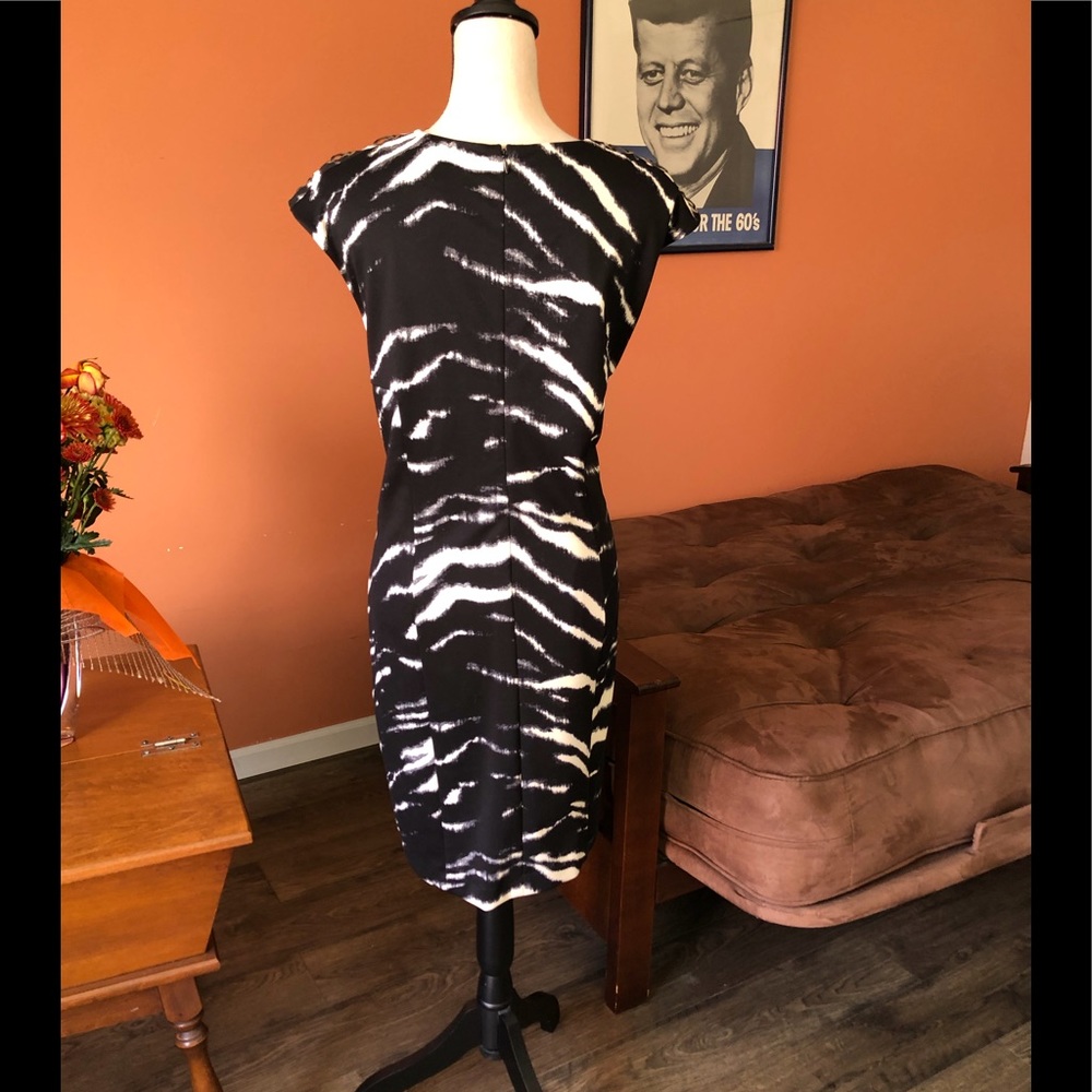 MICHAEL KORS black and cream sleeveless dress - Picture 7 of 8